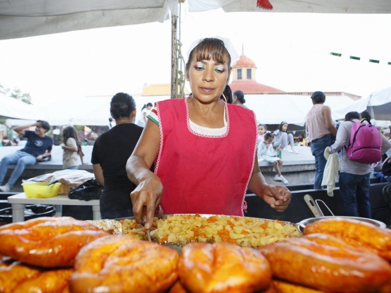 Realizan con éxito feria de la Enchilada y Guajolote