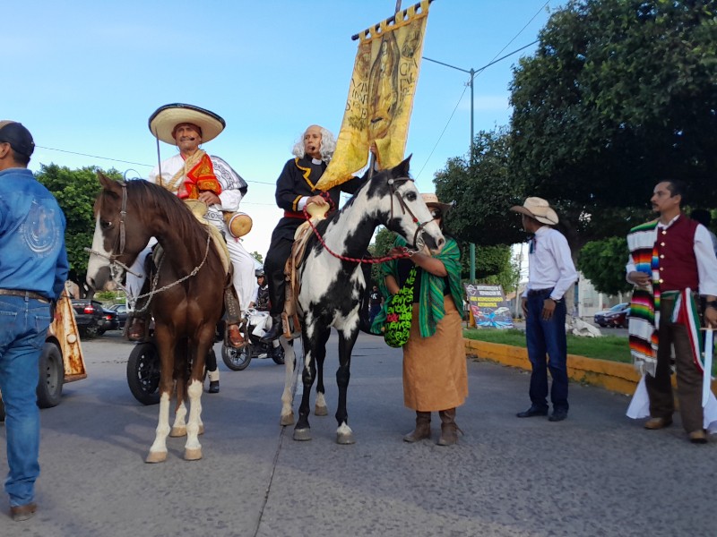 Realizan con éxito “Marcha Insurgente Salmantina”