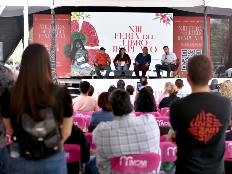 Realizan conversatorio 