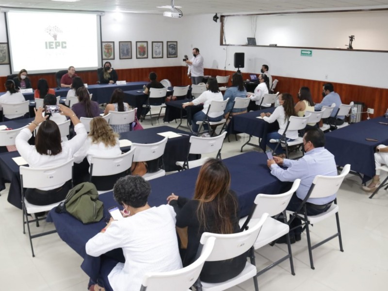 Realizan curso para prevenir violencia Política contra las Mujeres