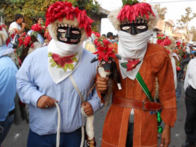 Realizan danza de los negritos en Jiquilpan 