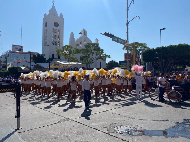 Realizan desfile cívico-militar de 113 aniversario de Revolución Mexicana