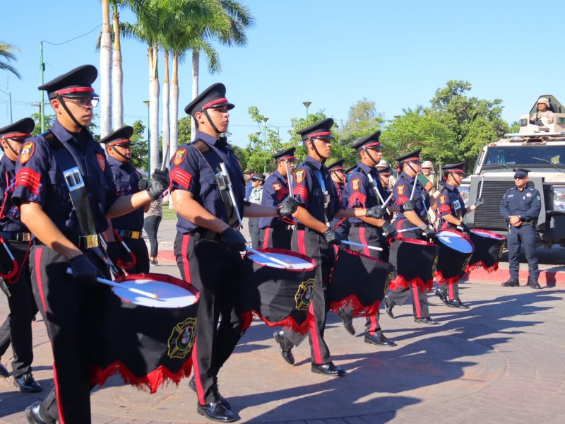 Realizan desfile cívico militar por fiestas patrias en Cajeme