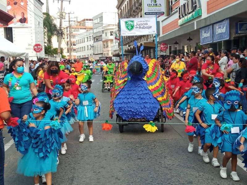 Realizan desfile de la Primavera en Tuxpan