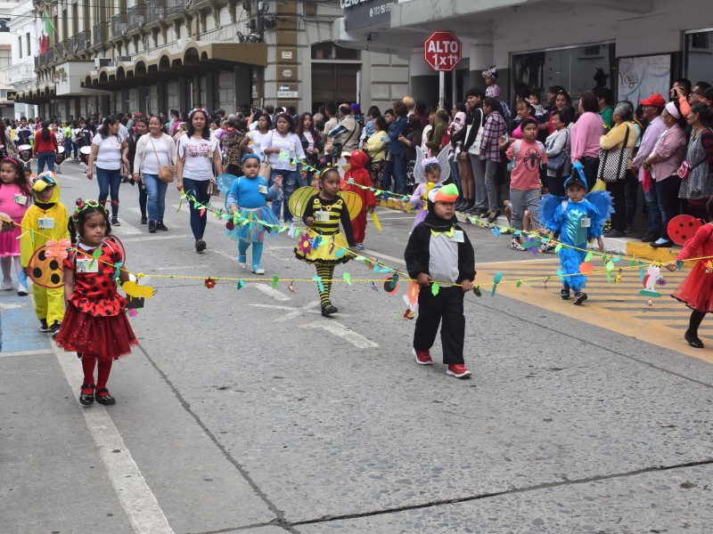 Realizan Desfile de la Primavera en Tuxpan