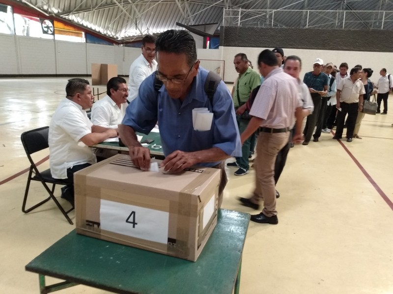 Realizan elecciones de dirigencia burócratas de Chiapas