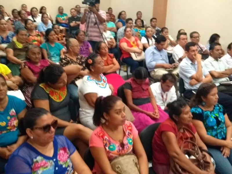 Realizan encuentro de parteras tradicionales