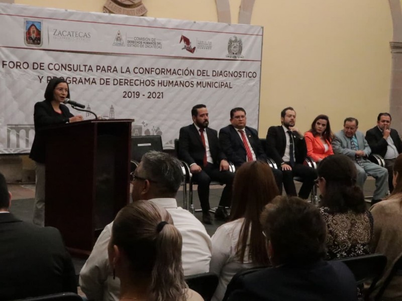 Realizan foro de Derechos Humanos en la capital