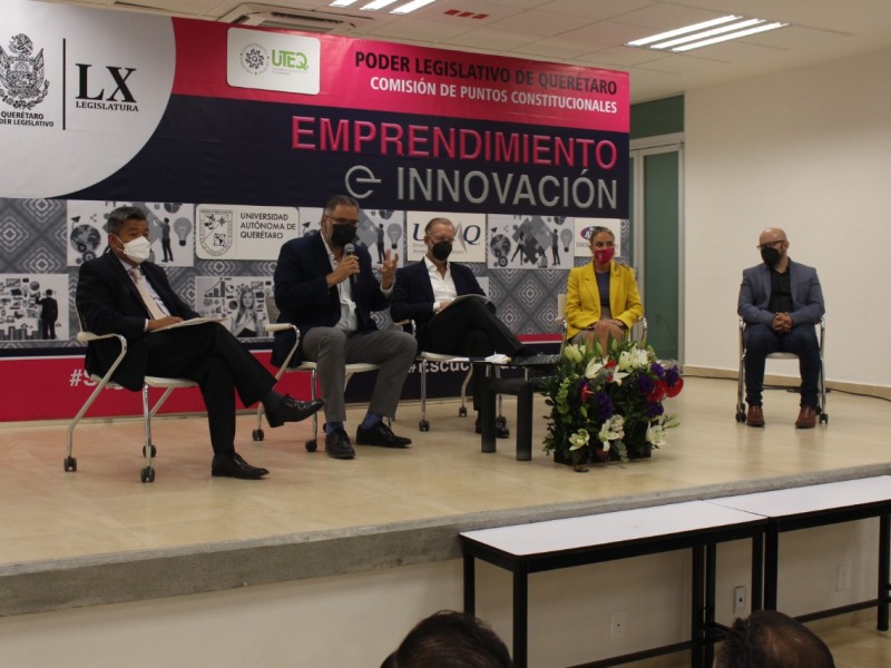 Realizan Foro de Emprendimiento e Innovación