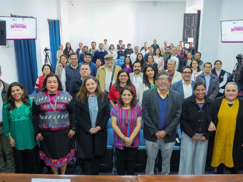 Realizan foro Democracia sin Fronteras en Día de las personas Migrantes