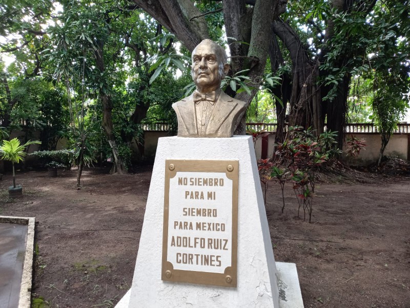 :Realizan homenaje a expresidente Adolfo Ruiz Cortines