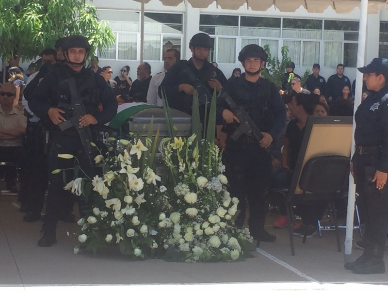 Realizan homenaje a Policía Caído.