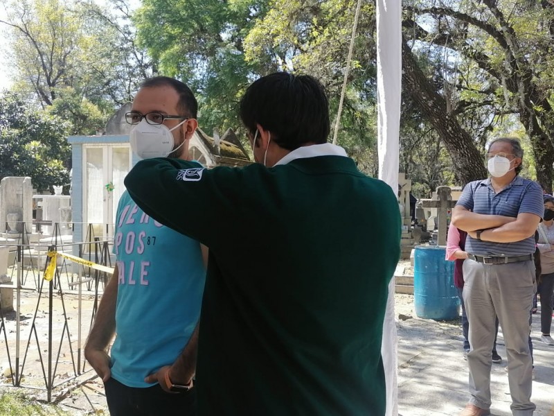 Realizan jornada de vacunación contra influenza en Panteón Municipal