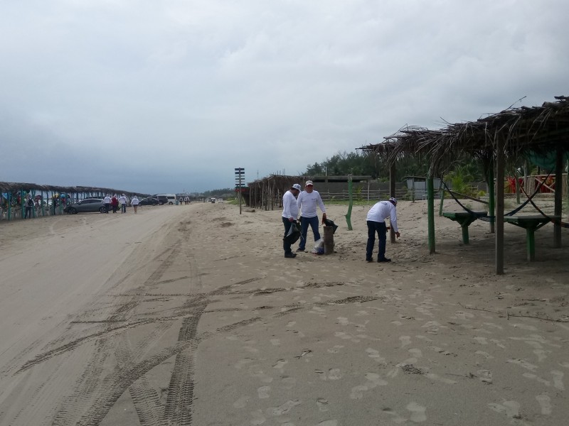 Realizan limpieza de playas de Tuxpan