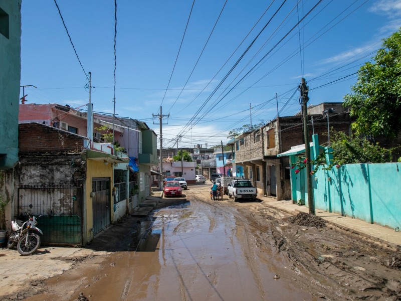 Realizan limpieza en delegación de Santiago en Manzanillo