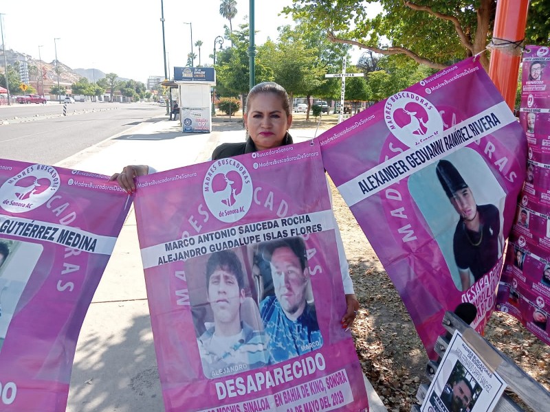 Realizan Madres Buscadoras colecta para posada de niños