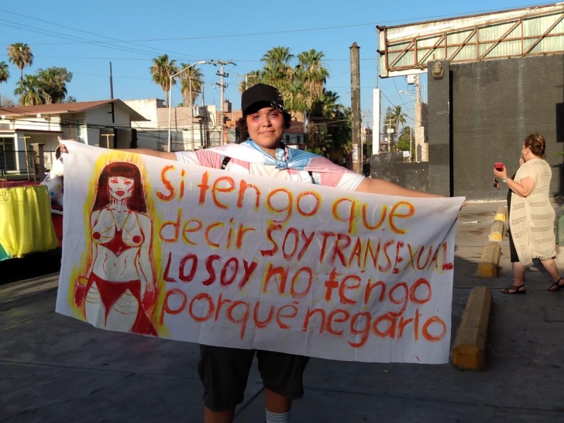 Realizan marcha de la comunidad LGBTQ+ en Guaymas