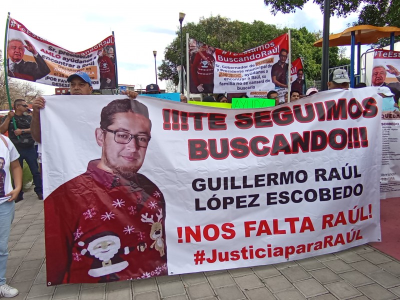 Realizan marcha pacífica por desaparición de Guillermo Raúl