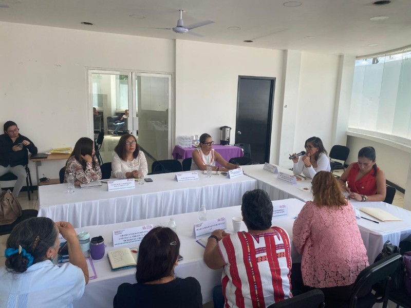 Realizan Mesa de Trabajo para atención a víctimas de violencia