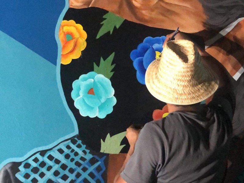 Realizan mural dedicado a las madres zapotecas