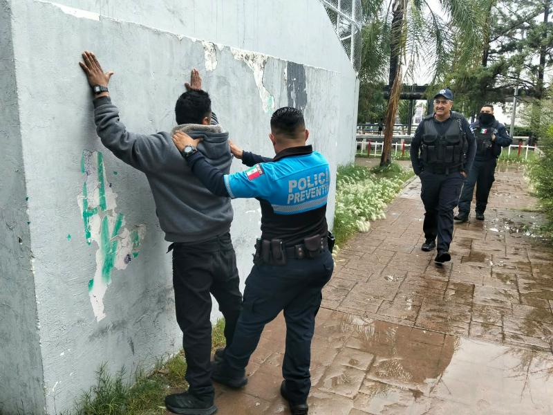 Realizan más de 40 detenciones por faltas administrativas