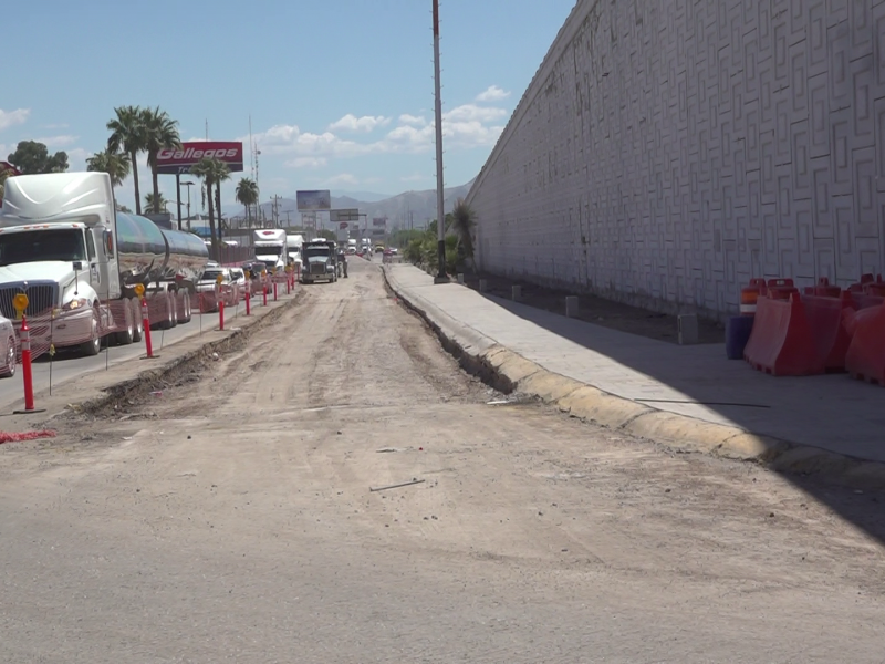 Realizan obra vial y pluvial en boulevard Ejército Mexicano