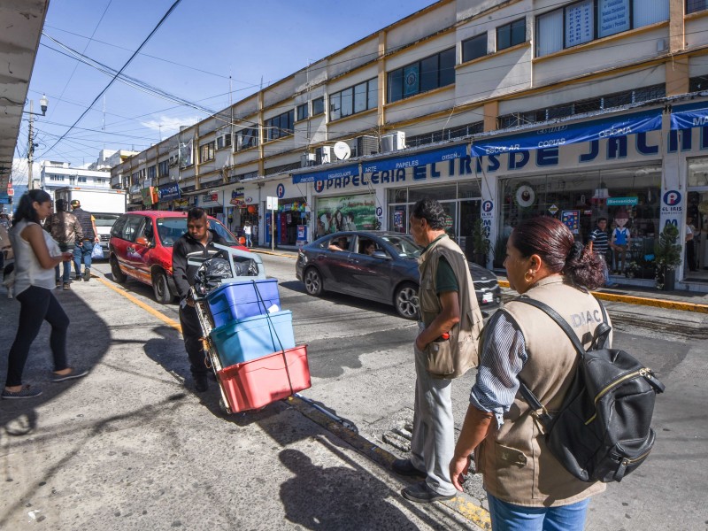 Realizan otro operativo de comercio a vendedores ambulantes