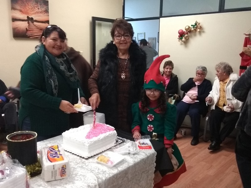 Realizan posada navideña jubilados y pensionados ISSSTESON.