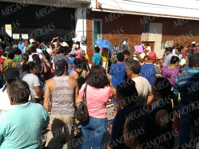 Realizan recepción de documentos de damnificados en Juchitán