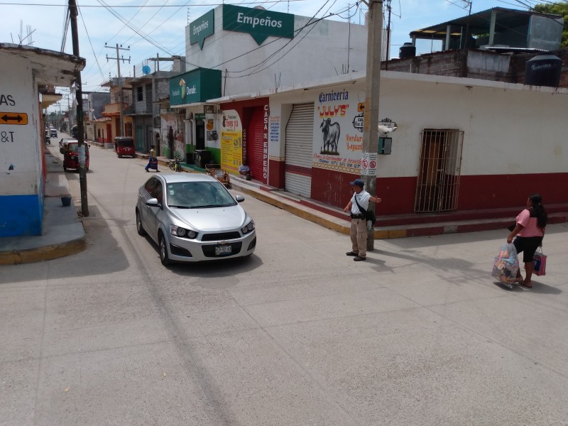 Realizan reordenamiento vial en San Blas Atempa