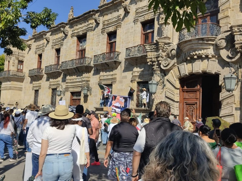 Realizan segunda protesta de Generación Z en Palacio de Gobierno de Jalisco