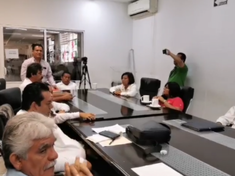 Realizan sesión de cabildo en Ayuntamiento Salina Cruz