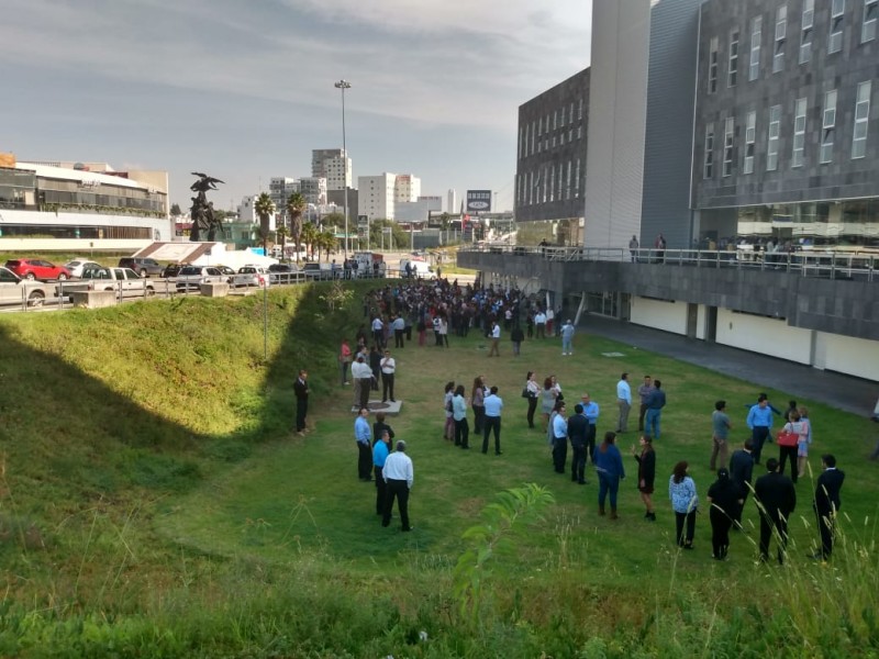 Realizan simulacro preventivo en el CIS Atlixcáyotl