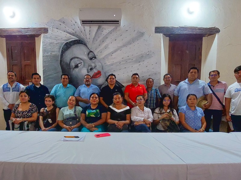 Realizan taller de “Registro de Marcas” en santo domingo Tehuantepec