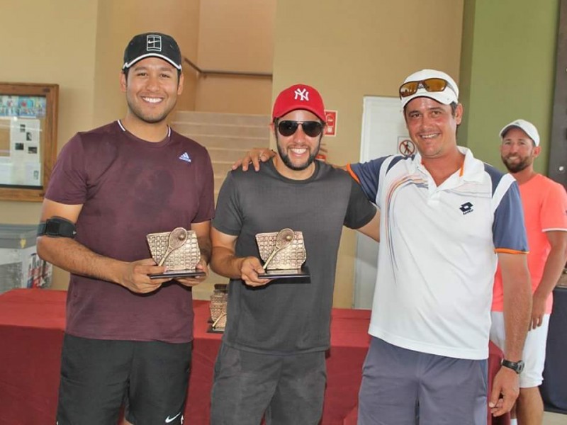 Realizan torneo del dia del Padre