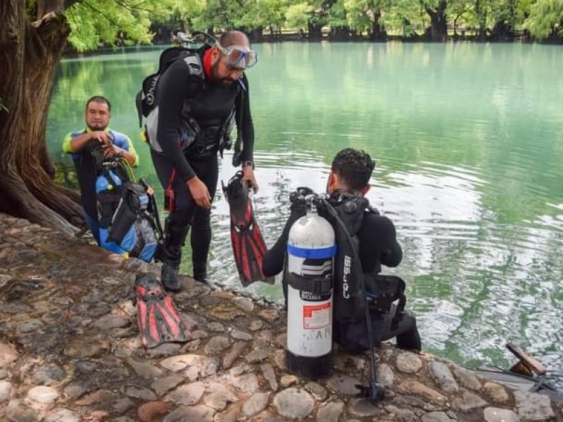 Realizan trabajos de limpieza y preservación en Lago de Camécuaro