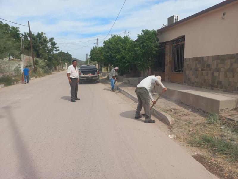 Realizan trabajos en calles de acceso a Panteón Municipal Empalme