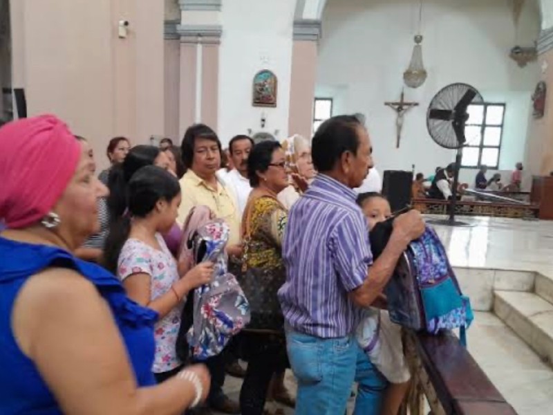 Realizarán bendición de mochilas en Catedral de Veracruz