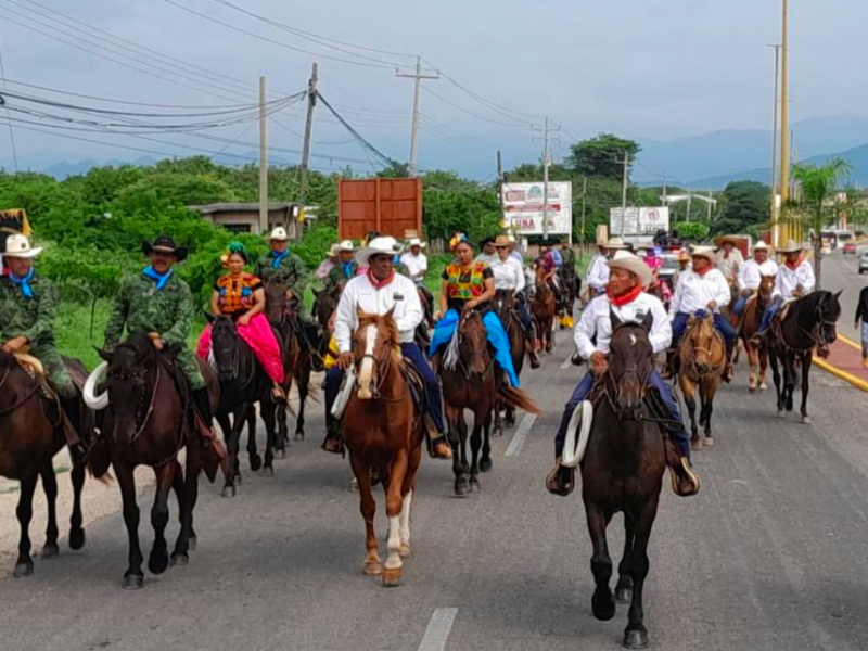 Realizarán cabalgata por los 200 años del Heroico Colegio Militar