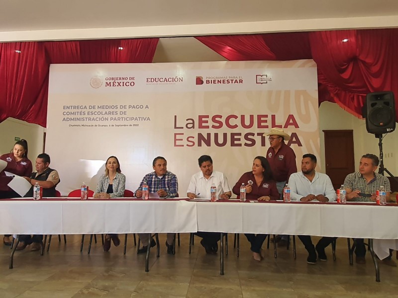 Realizarán importante inversión para mejoramiento de escuelas de Zamora