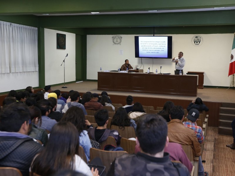 Realizó UAEM Seminario fotográfico