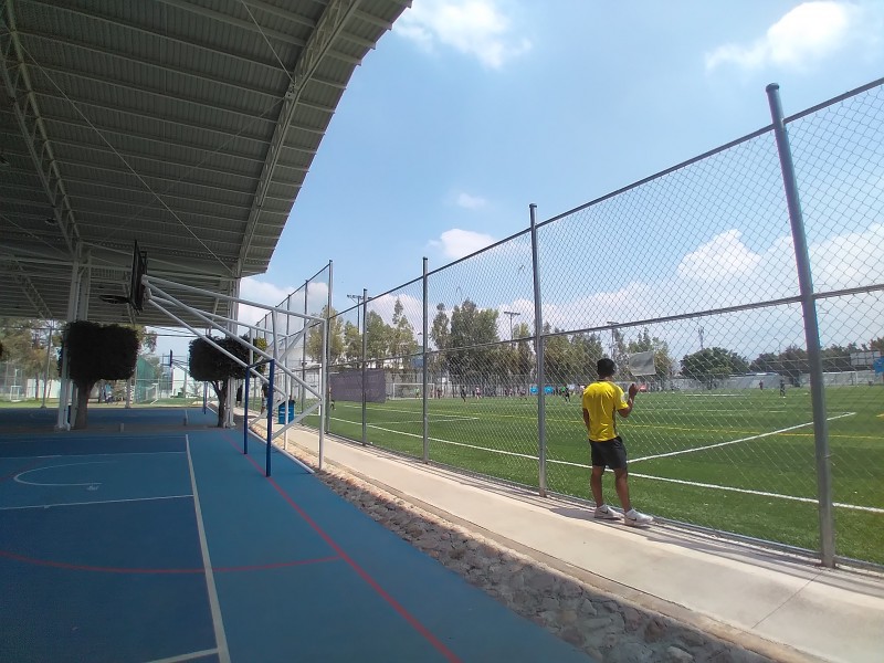 Aumenta afluencia de niños en espacios recreativos durante el verano