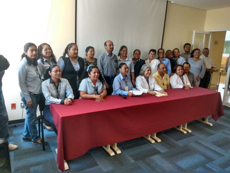 Reanudan labores en el Hospital de Juchitán