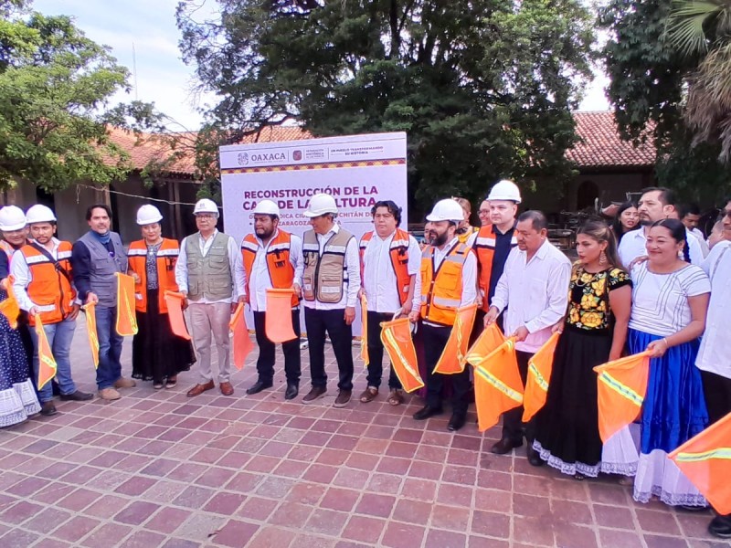 Reanudan reconstrucción de edificios históricos de Juchitán