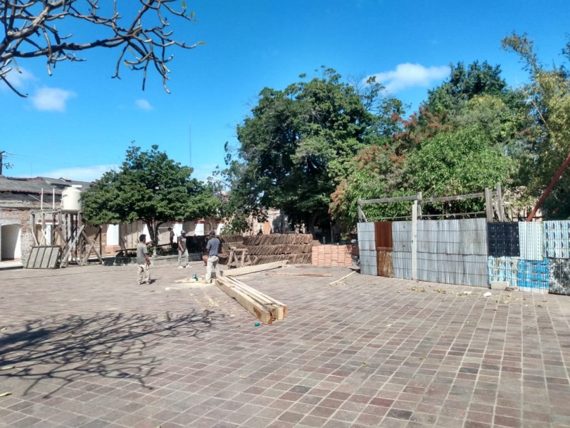 Reanudan reconstrucción de la Casa de Cultura de Juchitán