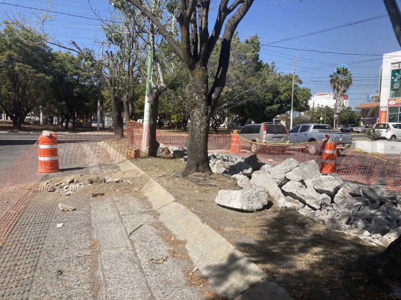 Reanudan trabajos en ciclovía de la avenida Copérnico en Zapopan