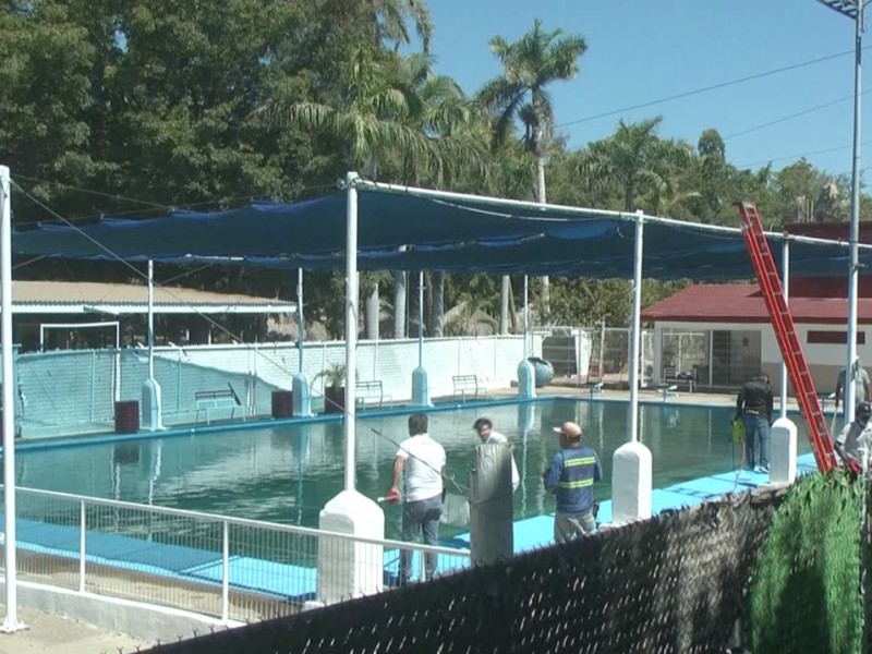 Reaperturan alberca del Parque Villafañe en Guasave