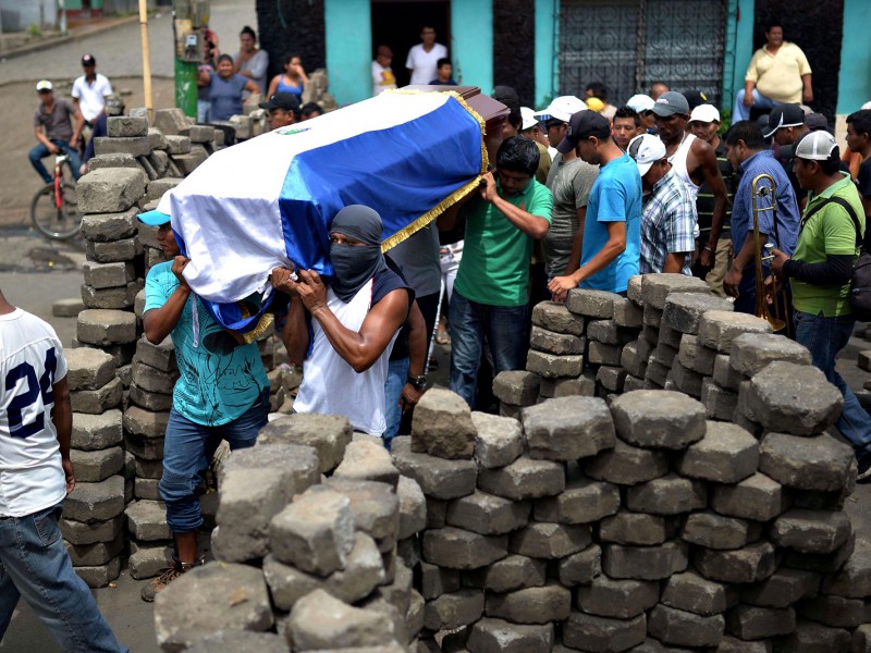 Rebelión en Nicaragua deja más de 350 muertos