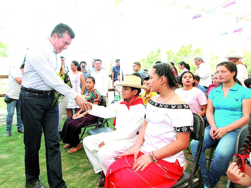 REC fomenta tradiciones indígenas entre la niñez