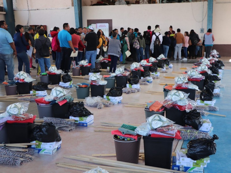 Rechaza Sección22 entrega de materiales con fines proselitistas en Oaxaca